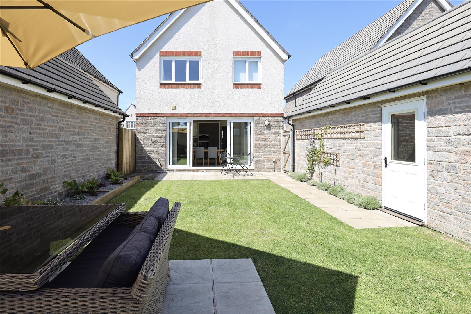 72 Cae Newydd, St. Nicholas, Cardiff, CF5 6FJ